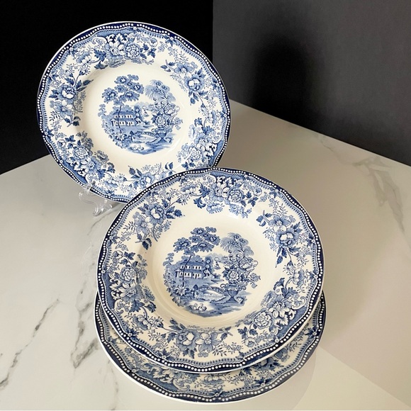 Royal Staffordshire Other - SET of 3 Tonquin Soup / Salad Bowls - Royal Staffordshire